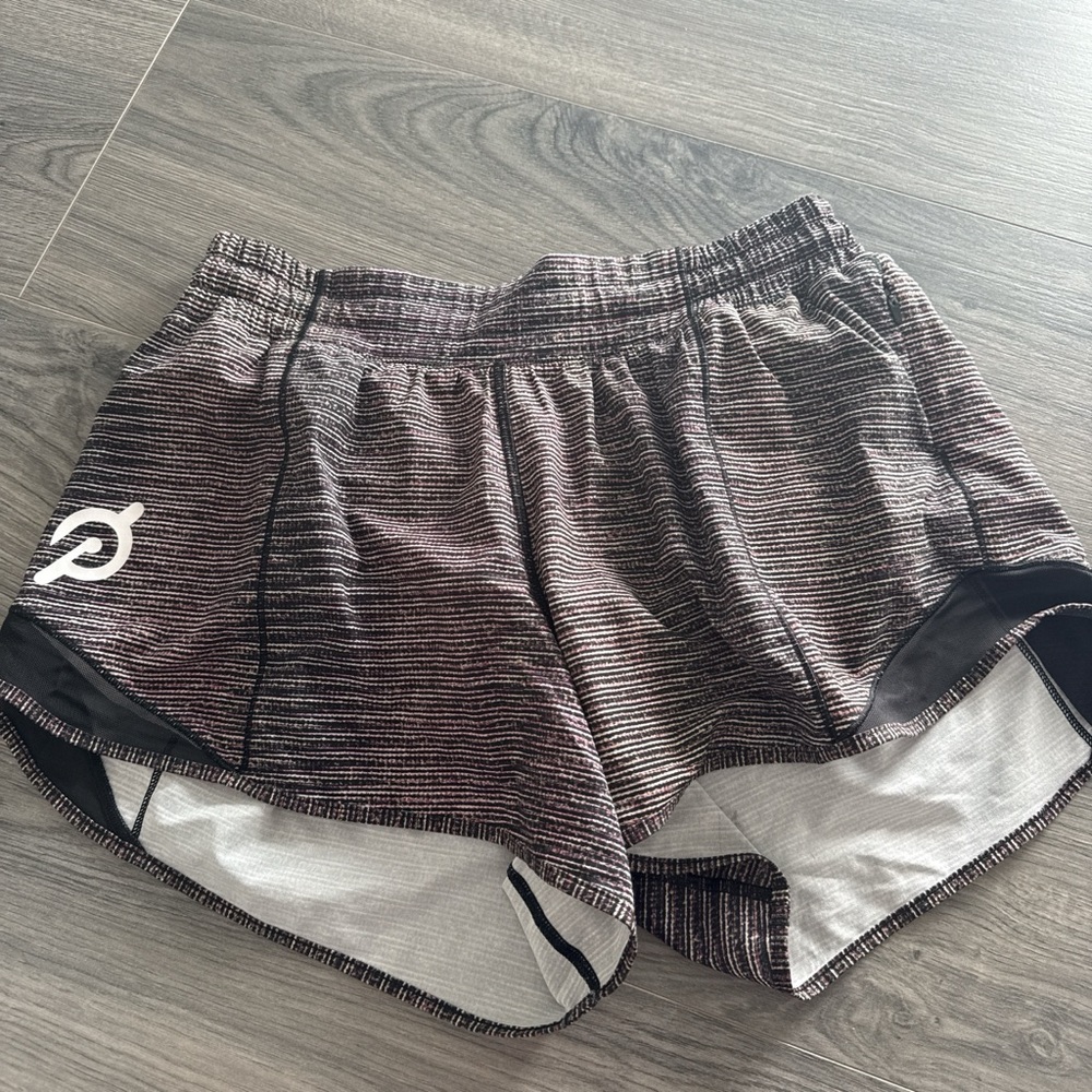 lululemon athletica/ Peloton collab hottie hot shorts